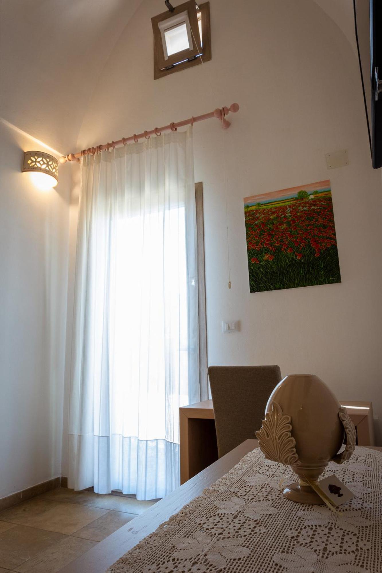 Affittacamere Giardino Delle Zie-Vicino Ospedale Cardinale Panico Триказе Екстер'єр фото